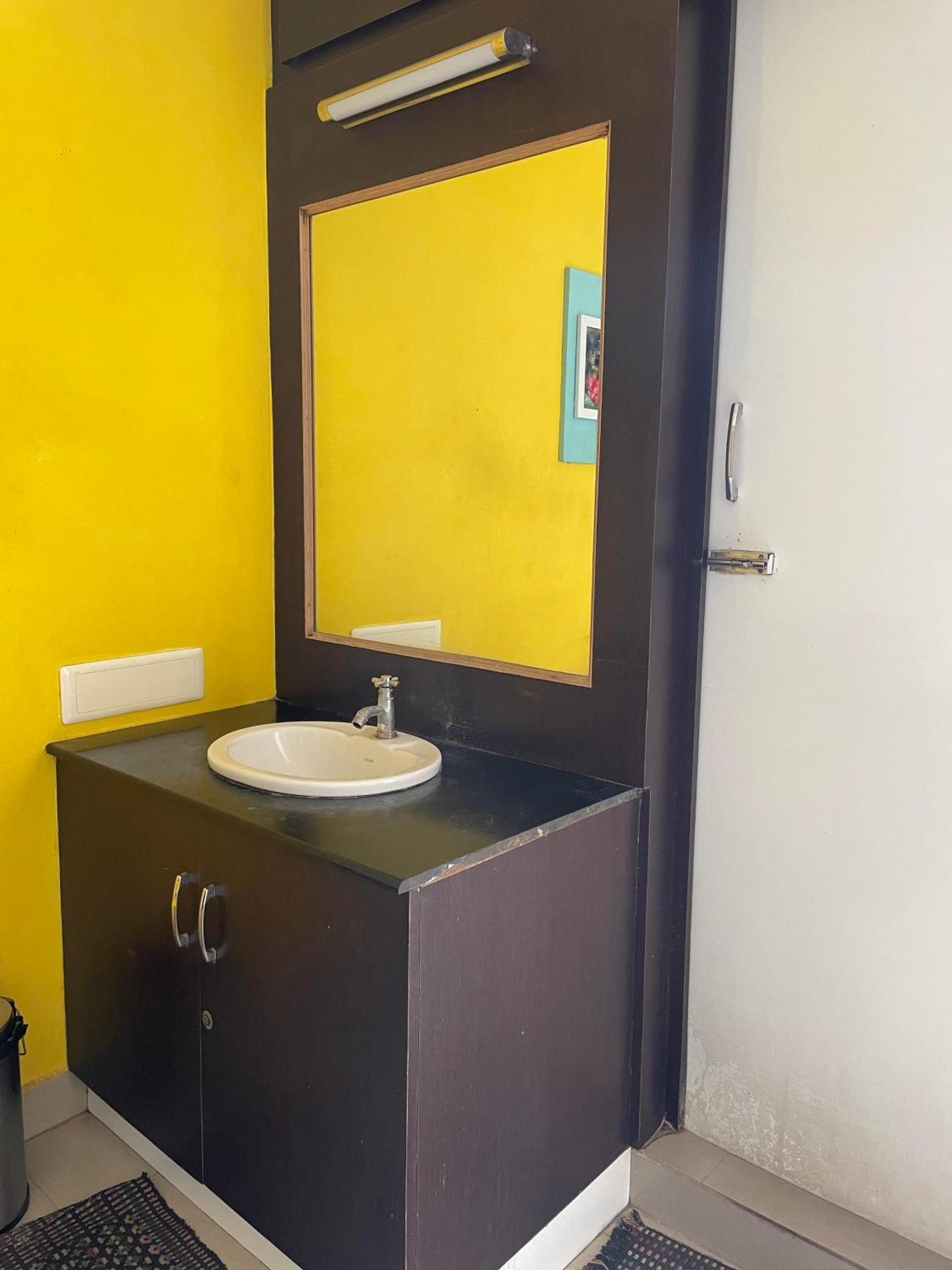 Srirangam Suite Rooms Tiruchirappalli Bagian luar foto