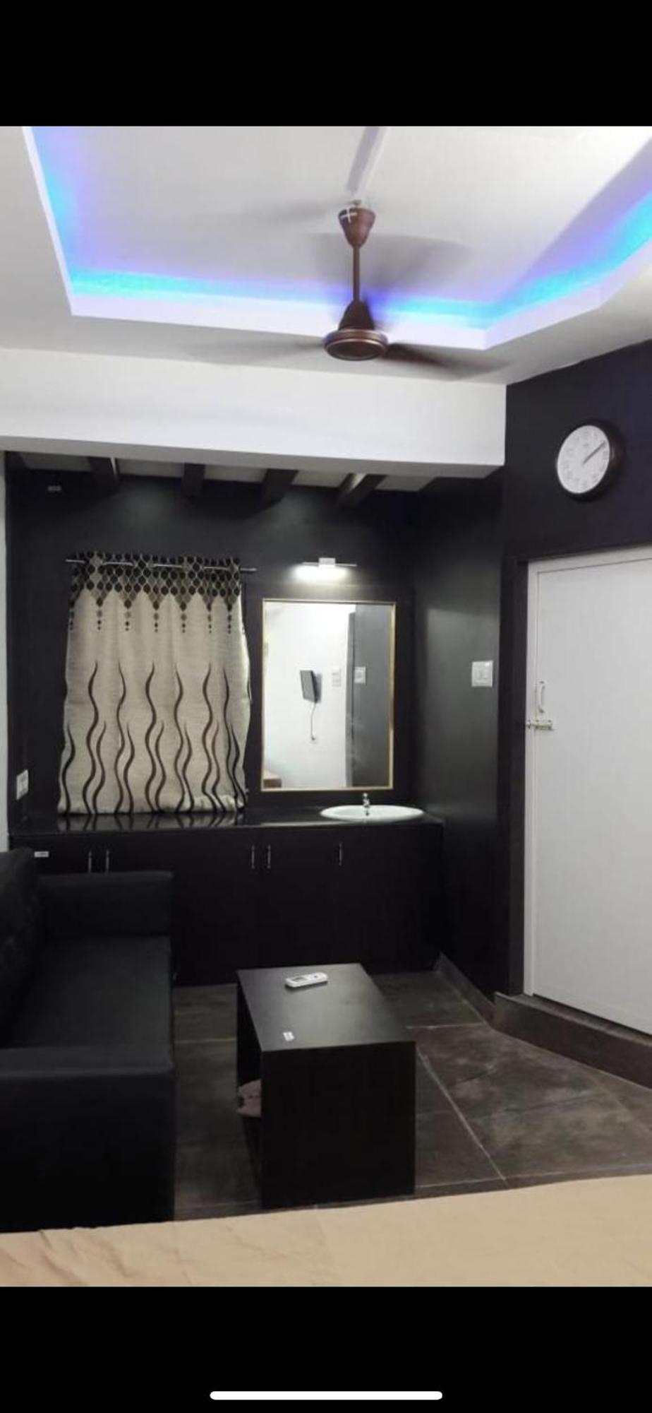 Srirangam Suite Rooms Tiruchirappalli Bagian luar foto
